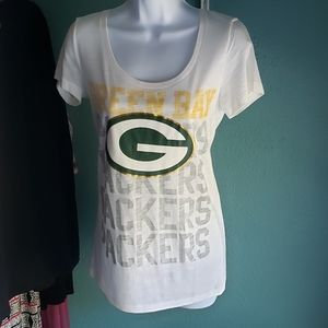 Pink NFL medium white t-shirt